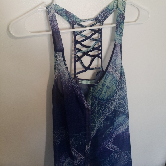 🌼3 for 22🌼Maurice's Criss Cross Back Tank sz M - Picture 3 of 4